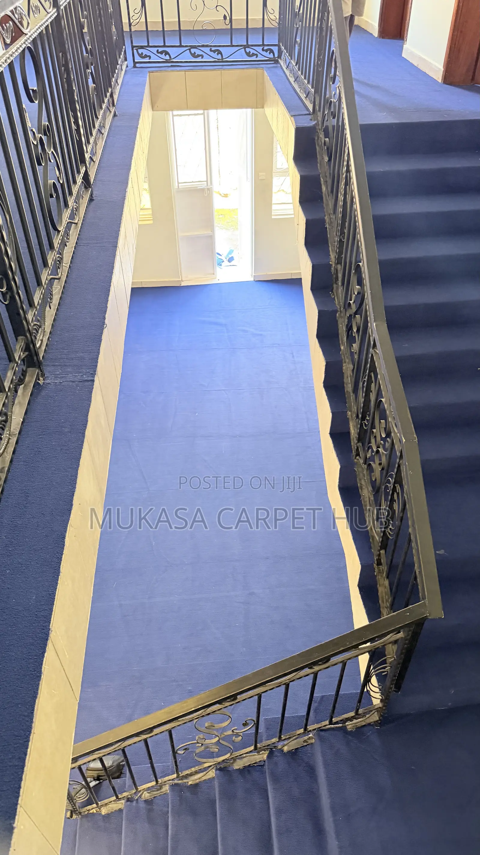 Blue Woolen Carpet – Luxury Soft Carpet for Modern Homes