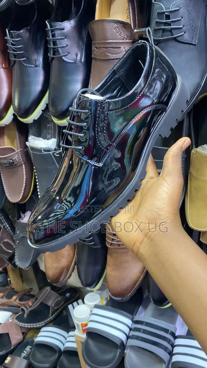 Men's Shiny Shoes