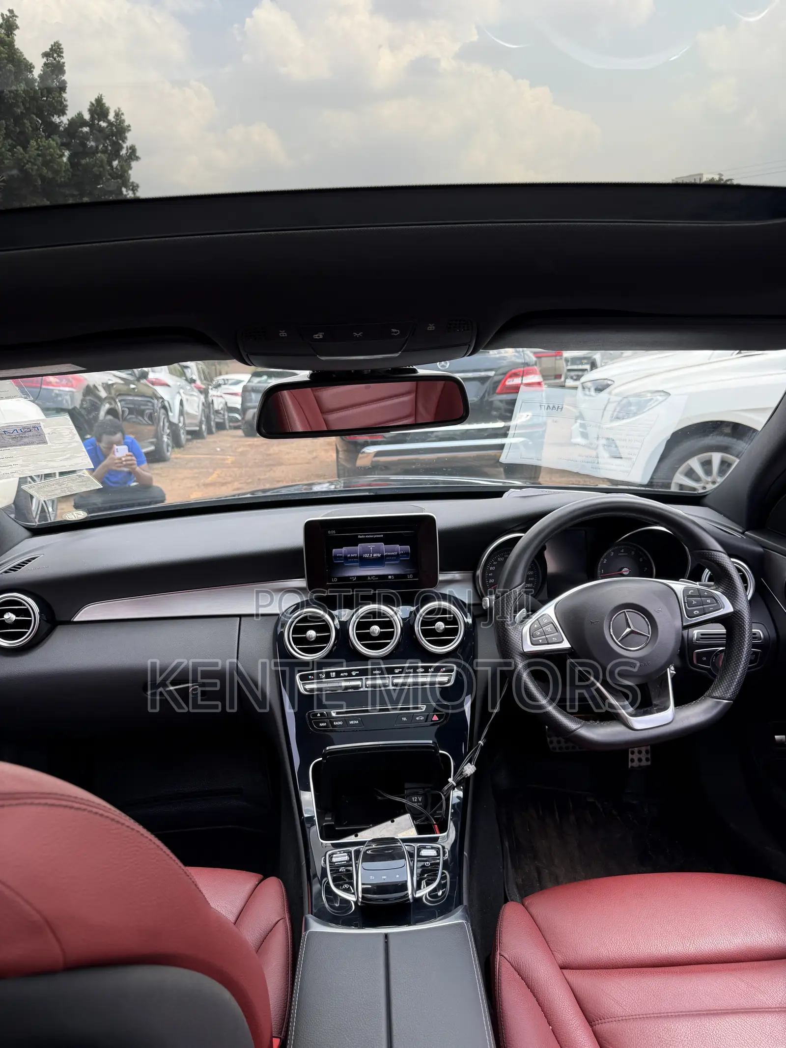 Mercedes-Benz C200 2018 Black