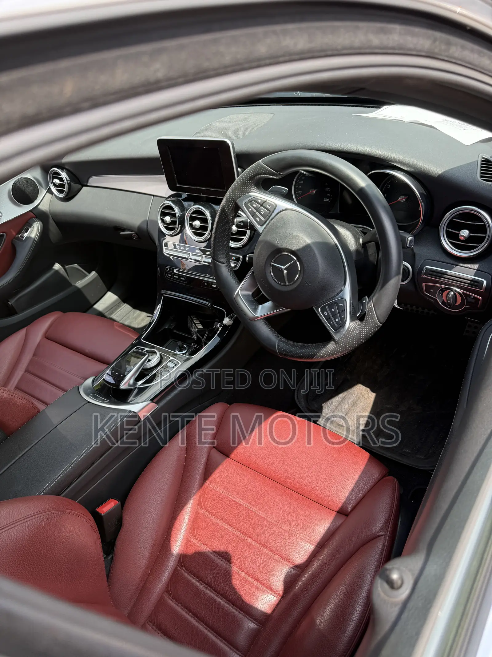 Mercedes-Benz C200 2018 Black