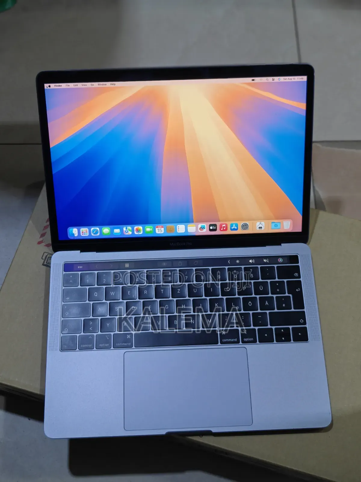 Laptop Apple MacBook 2018 8GB Intel Core i5 SSD 256GB
