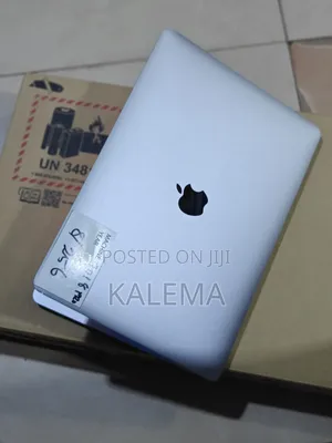 Laptop Apple MacBook 2018 8GB Intel Core i5 SSD 256GB