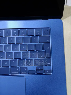 New Laptop Apple MacBook Air 16GB Apple M4 SSD 512GB