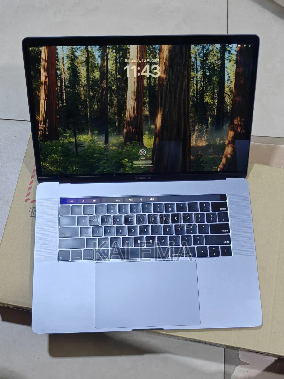 Laptop Apple MacBook Pro 2017 16GB Intel Core i7 SSD 256GB