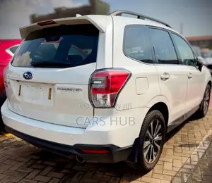 Subaru Forester 2.5i Premium AWD 2016 White