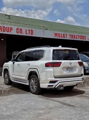 New Toyota Land Cruiser 2025 White