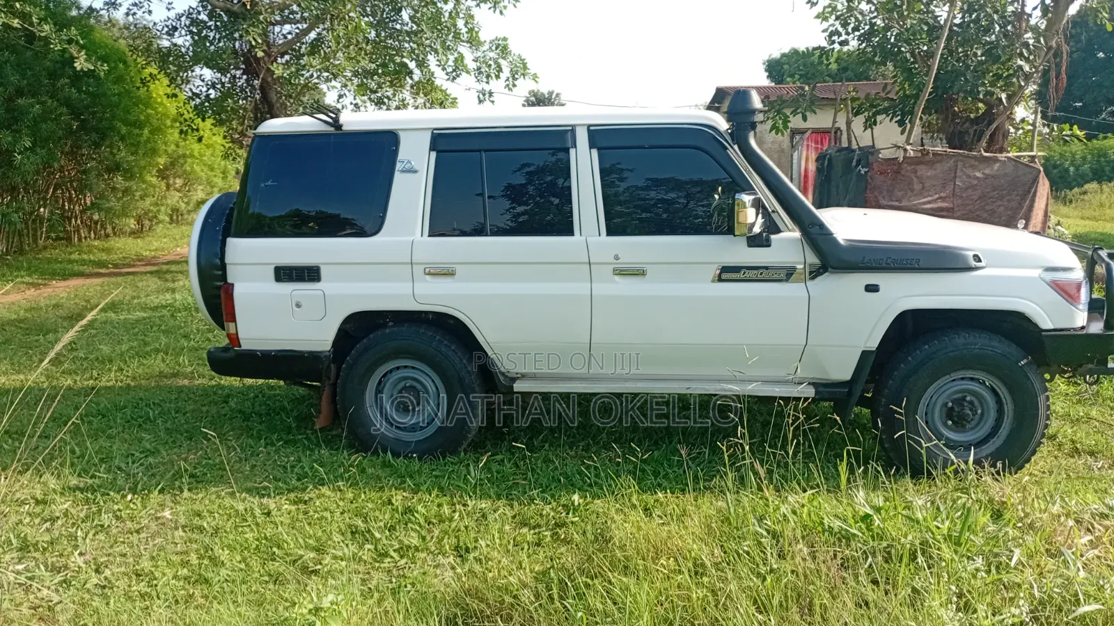 Toyota Land Cruiser Prado 2010 White