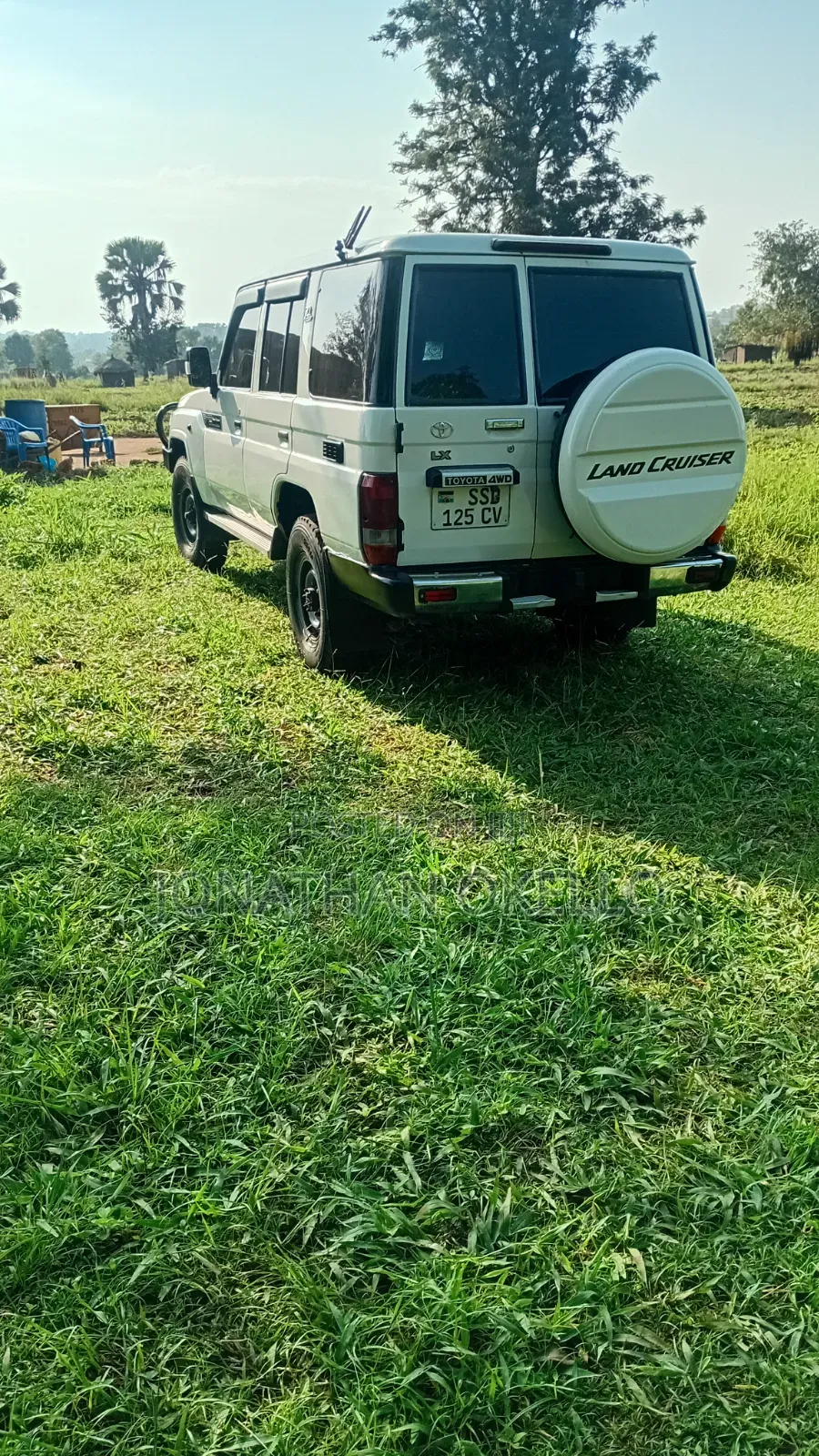 Toyota Land Cruiser Prado 2010 White