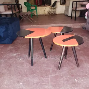 Round Center Tables