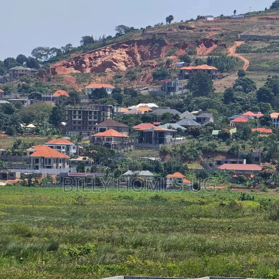 Lakeview Plots for Sale Located in Lutembe-Namulanda