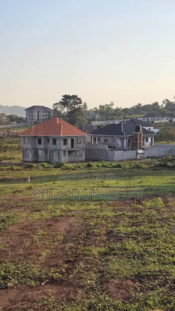 Plots for Sale Located in Kitende-Lumuli