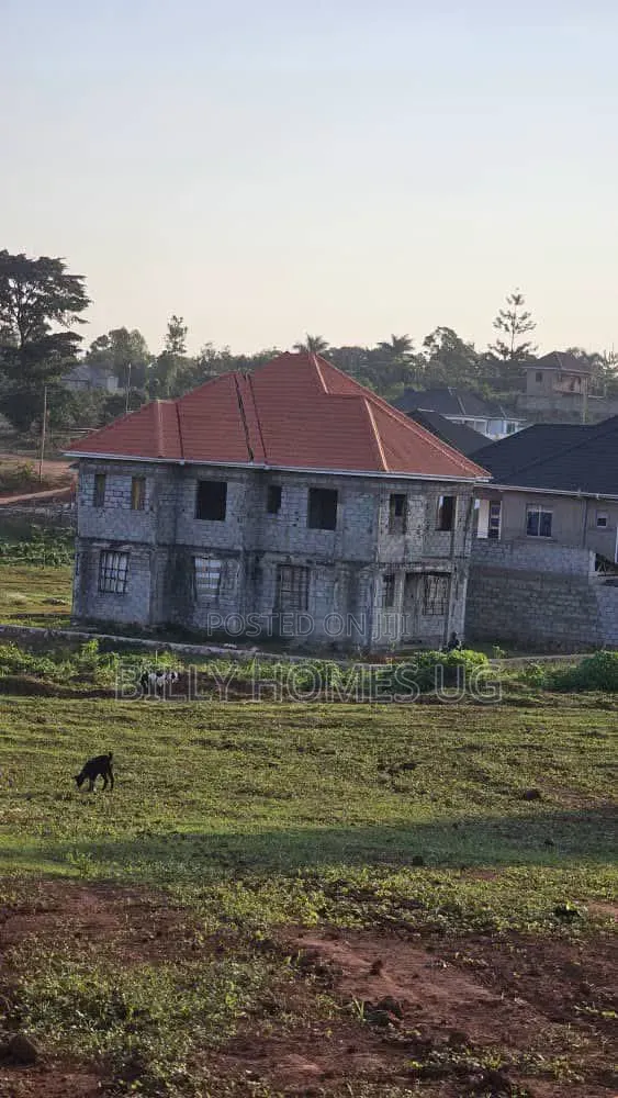 Plots for Sale Located in Kitende-Lumuli