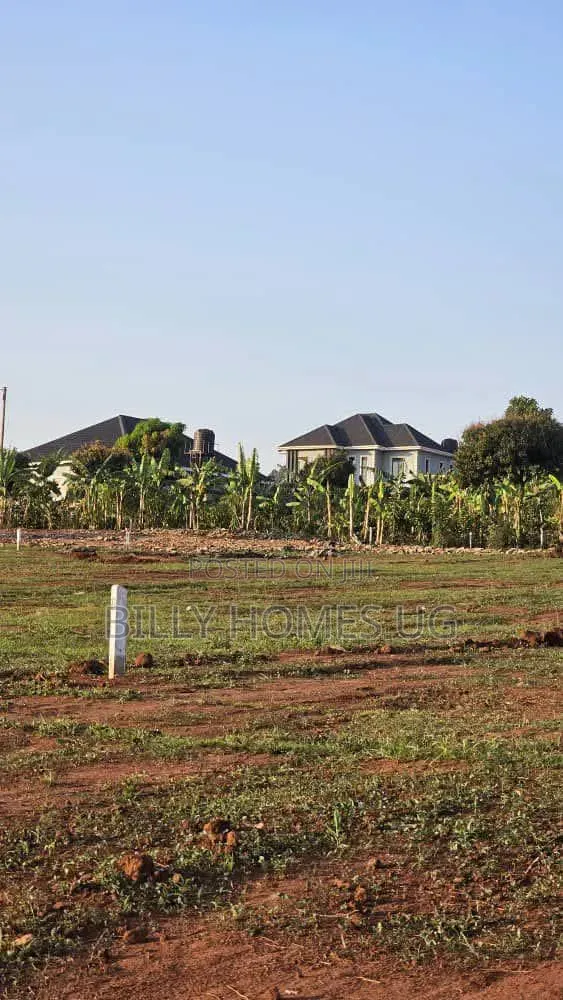 Plots for Sale Located in Kitende-Lumuli