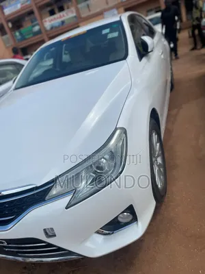 Toyota Mark X 2014 Off white