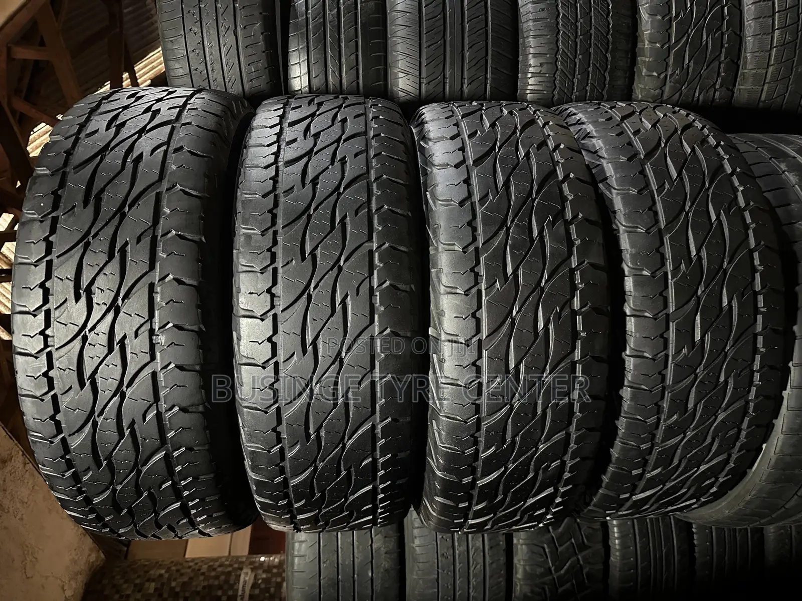 265/65r17 Bridgestone Tyres Foreign Used Good Condition