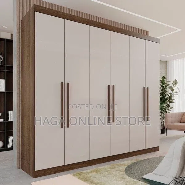 Glossy Modern Wodrobes