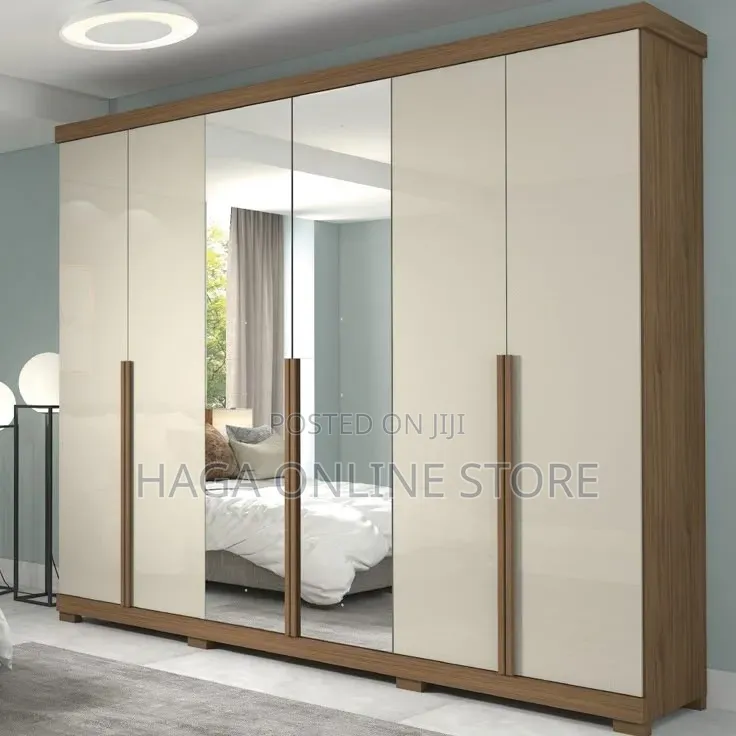 Glossy Wodrobes With Mirror