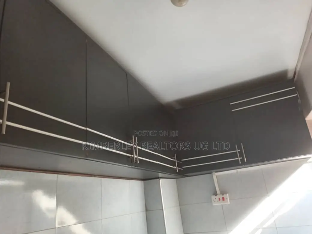 3bdrm House in Division A for sale