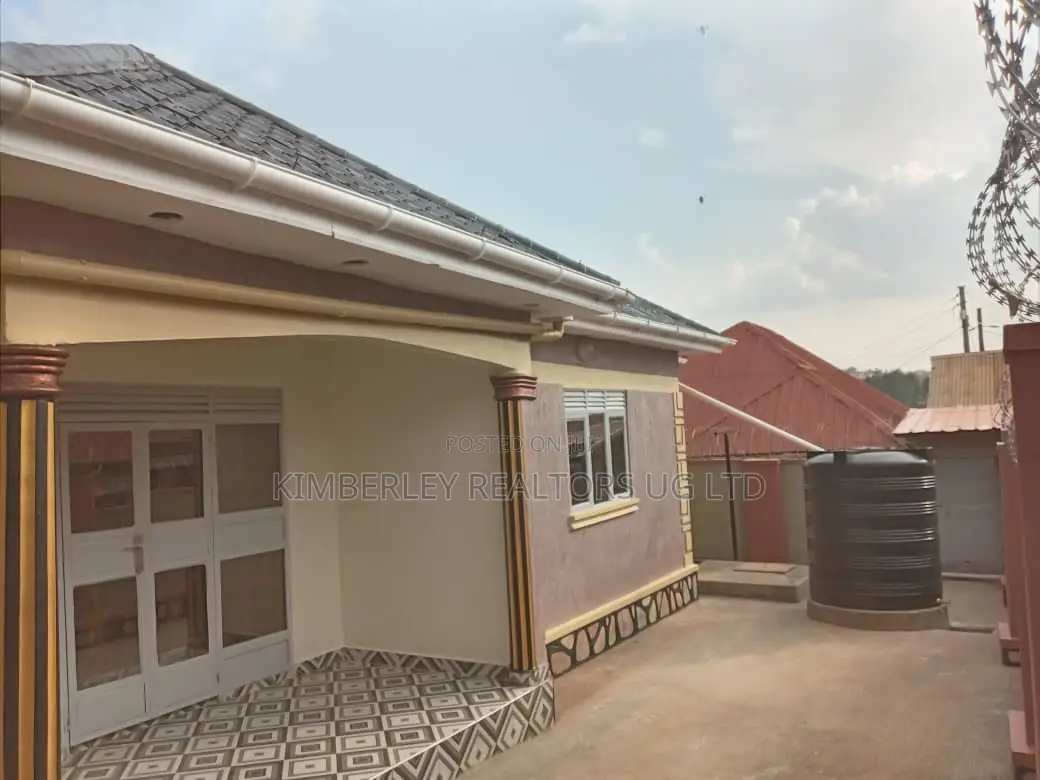 3bdrm House in Division A for sale