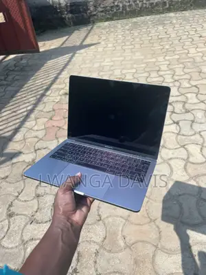 Laptop Apple MacBook Pro 2017 8GB Intel Core i5 SSD 256GB