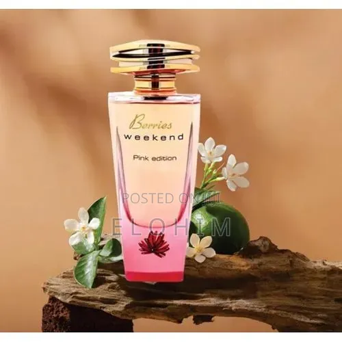 Fragrance World Berries Weekend Pink Edition With a Deodorant, 100ml