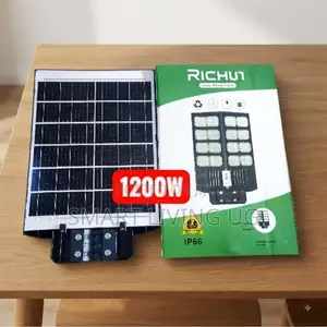 1200W Richun Solar LED Street Light – Heavy-Duty Outdoor Lighting