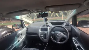 Toyota Ractis 2008 Silver
