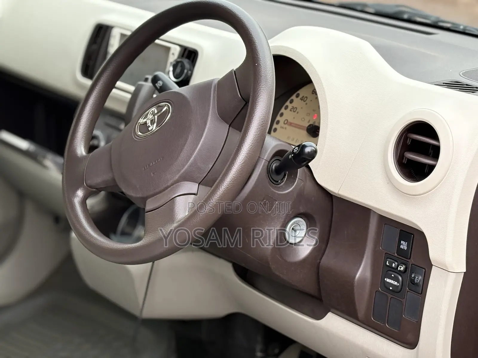 Toyota Passo 1.0 FWD 2014 Silver