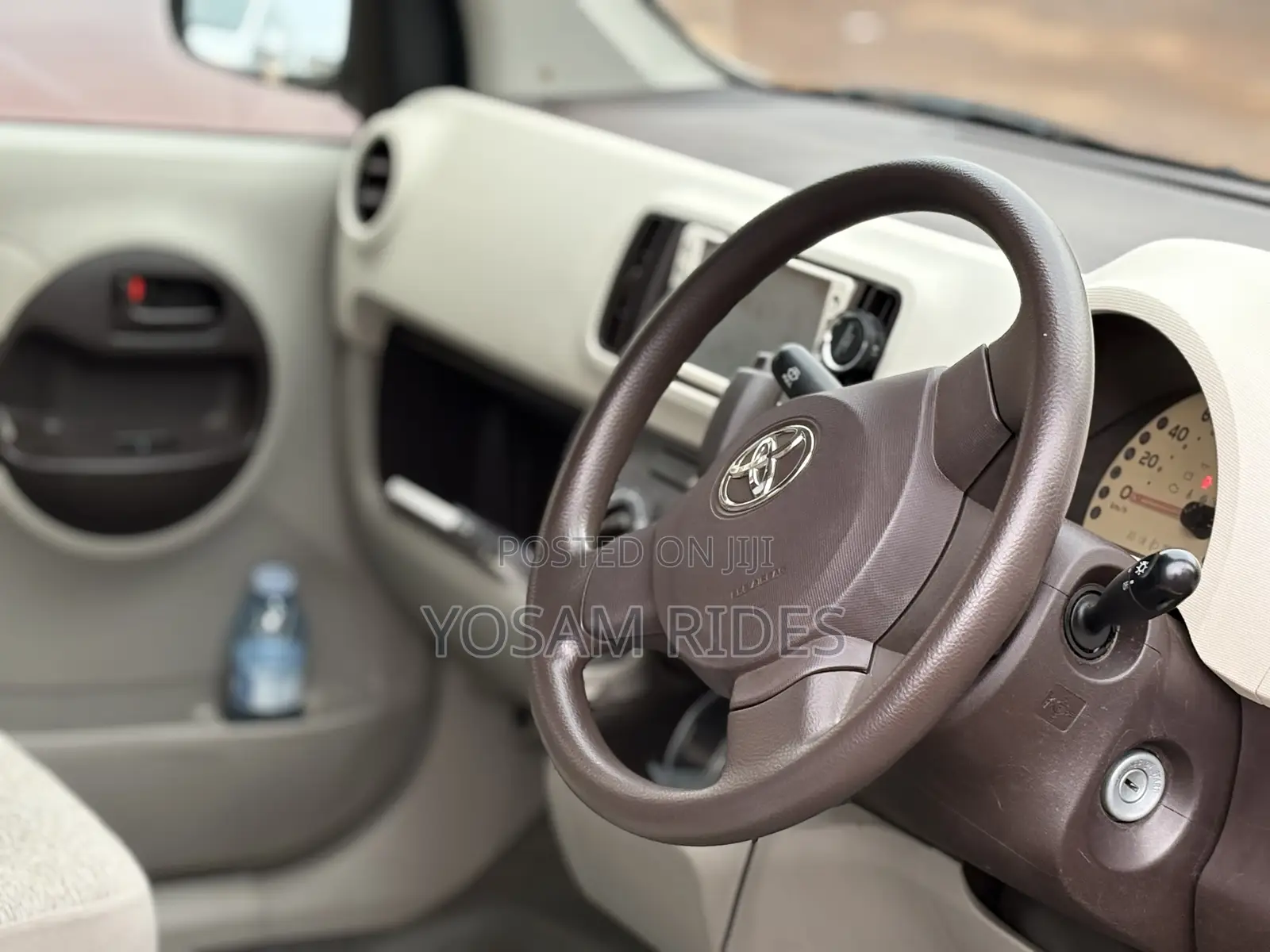 Toyota Passo 1.0 FWD 2014 Silver