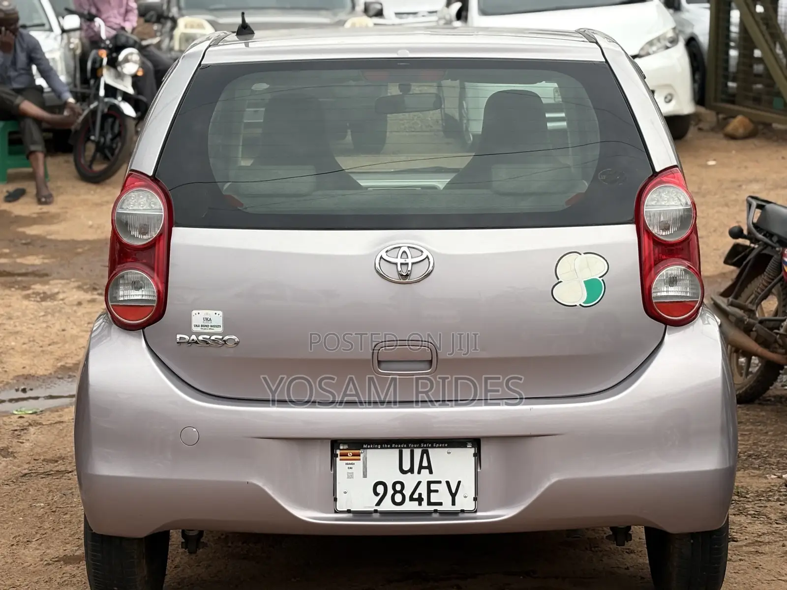 Toyota Passo 1.0 FWD 2014 Silver