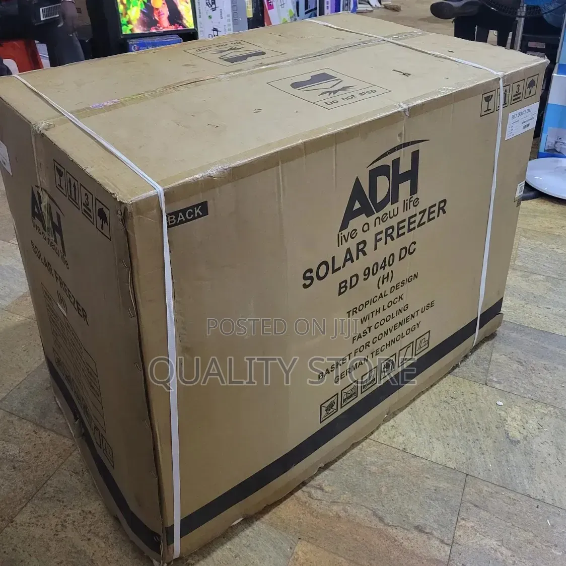 Adh Solar Freezer 400 L