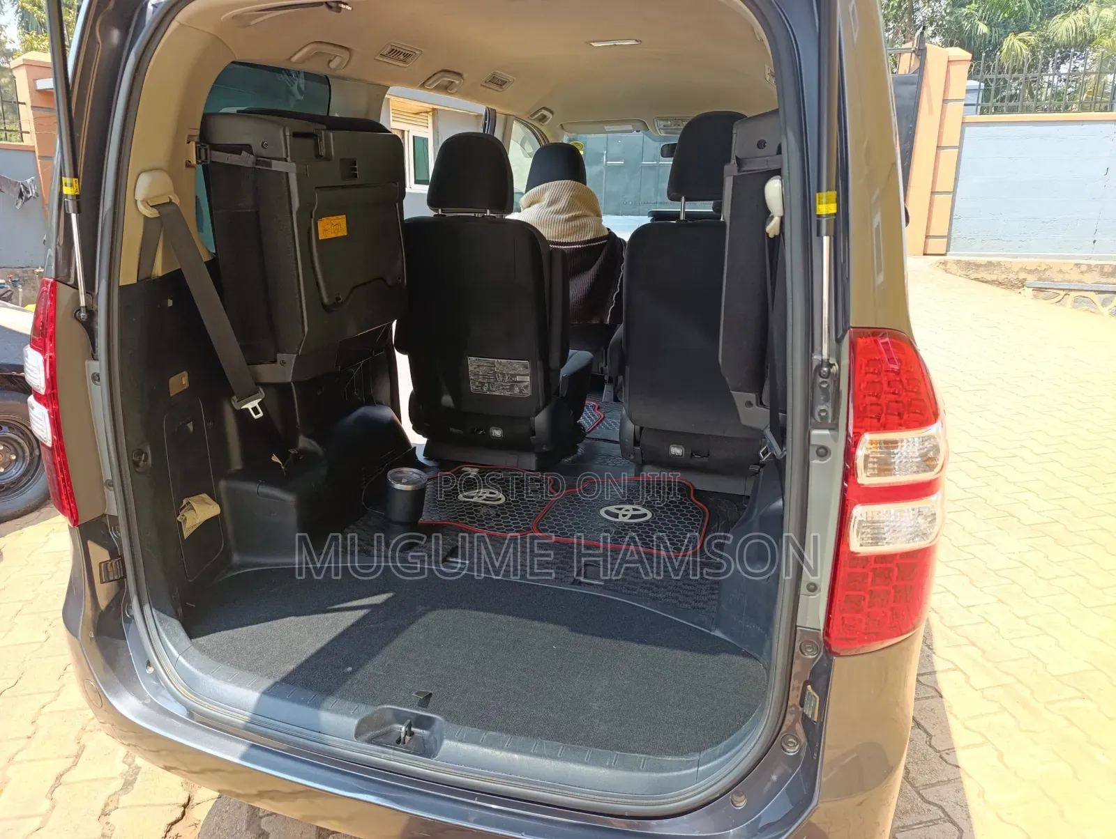 Toyota Noah 2013 Gray