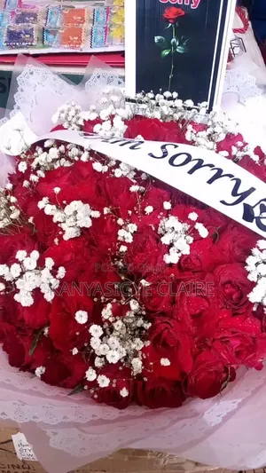Iam Sorry Bouquet of Fresh Flowers and Customized Wine