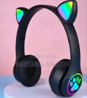 Green Lion GK-400 Kids Wireless Headphones With LED Cat Ears