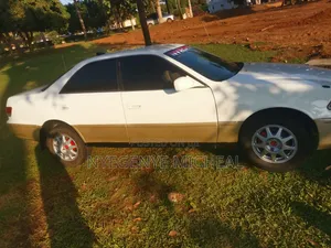 Toyota Mark II 2000 White