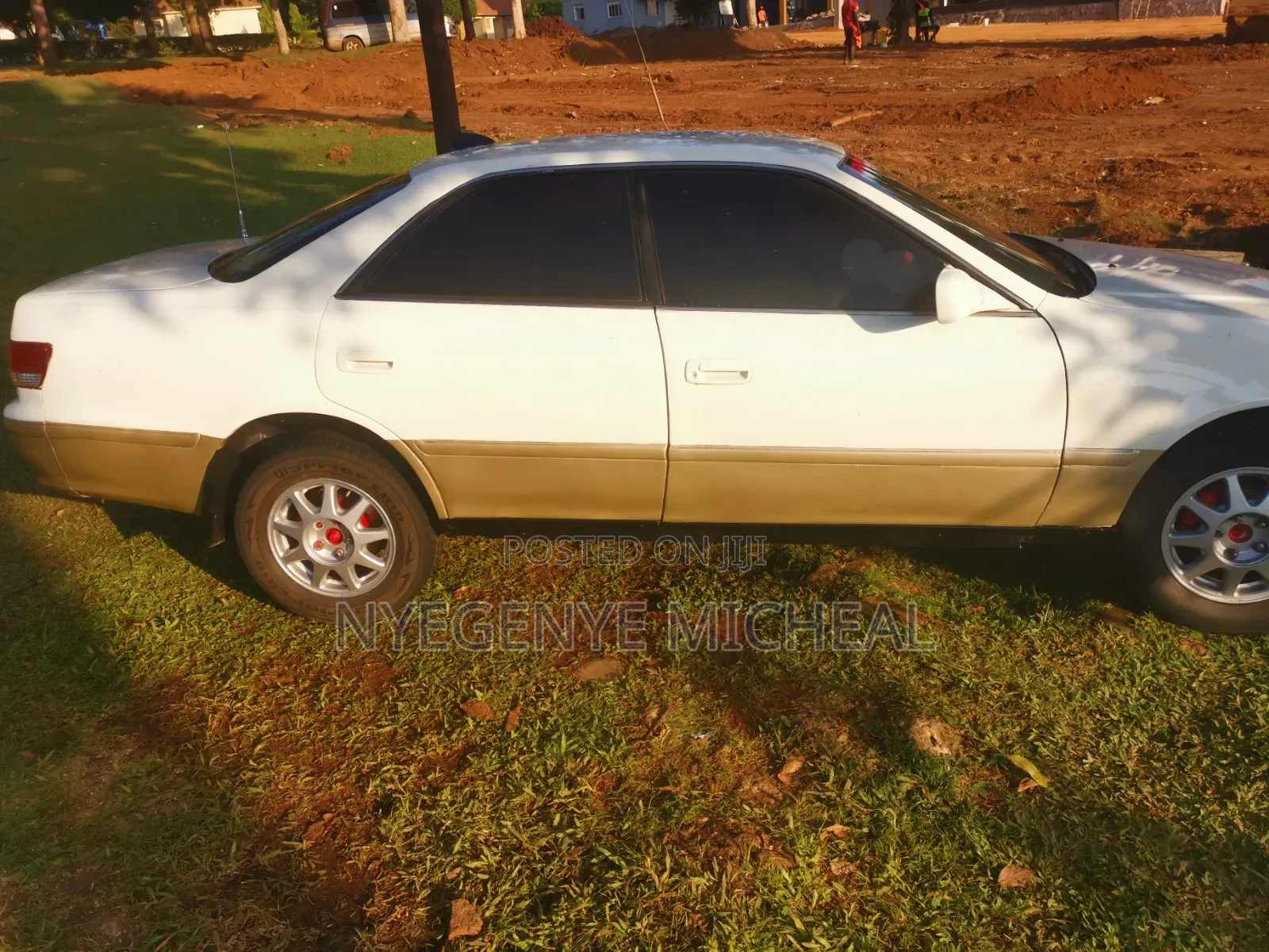Toyota Mark II 2000 White
