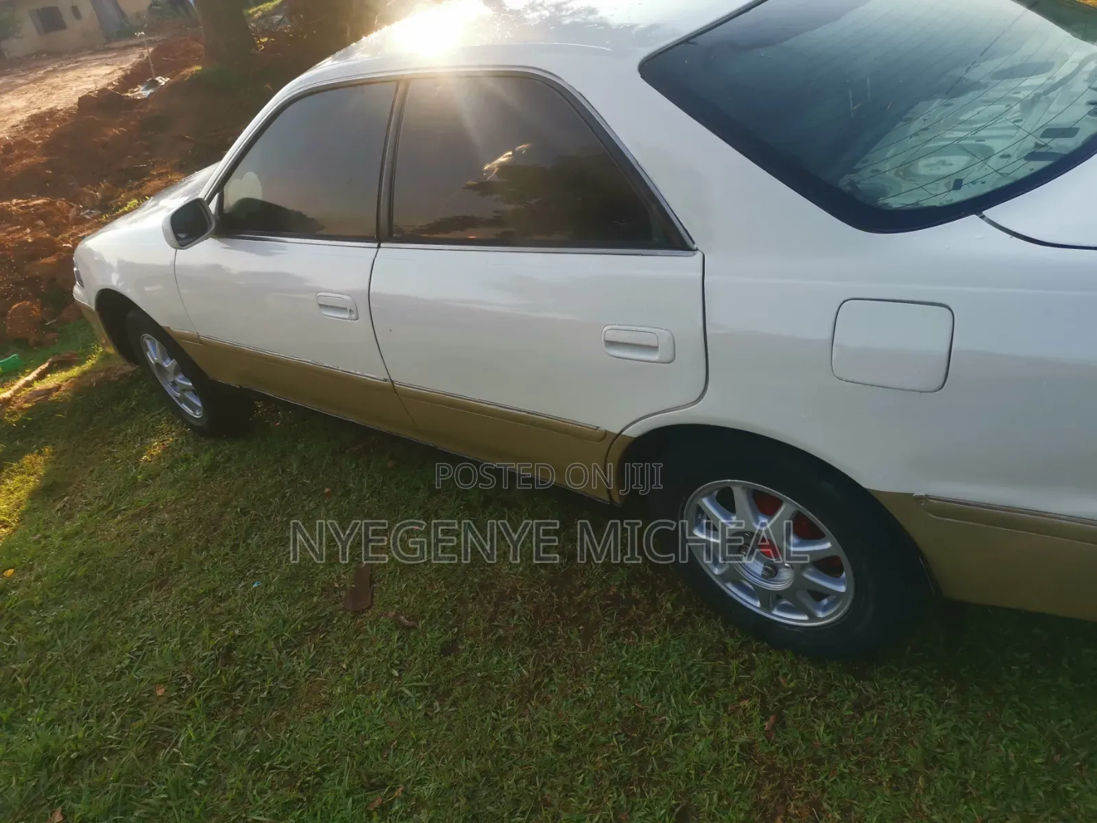 Toyota Mark II 2000 White