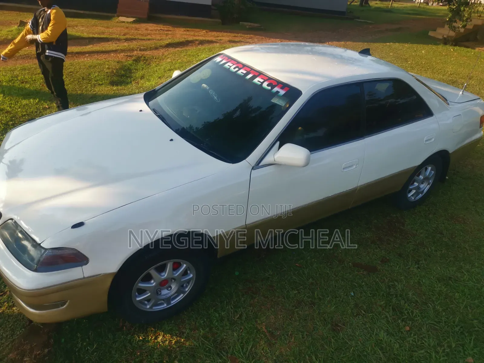 Toyota Mark II 2000 White