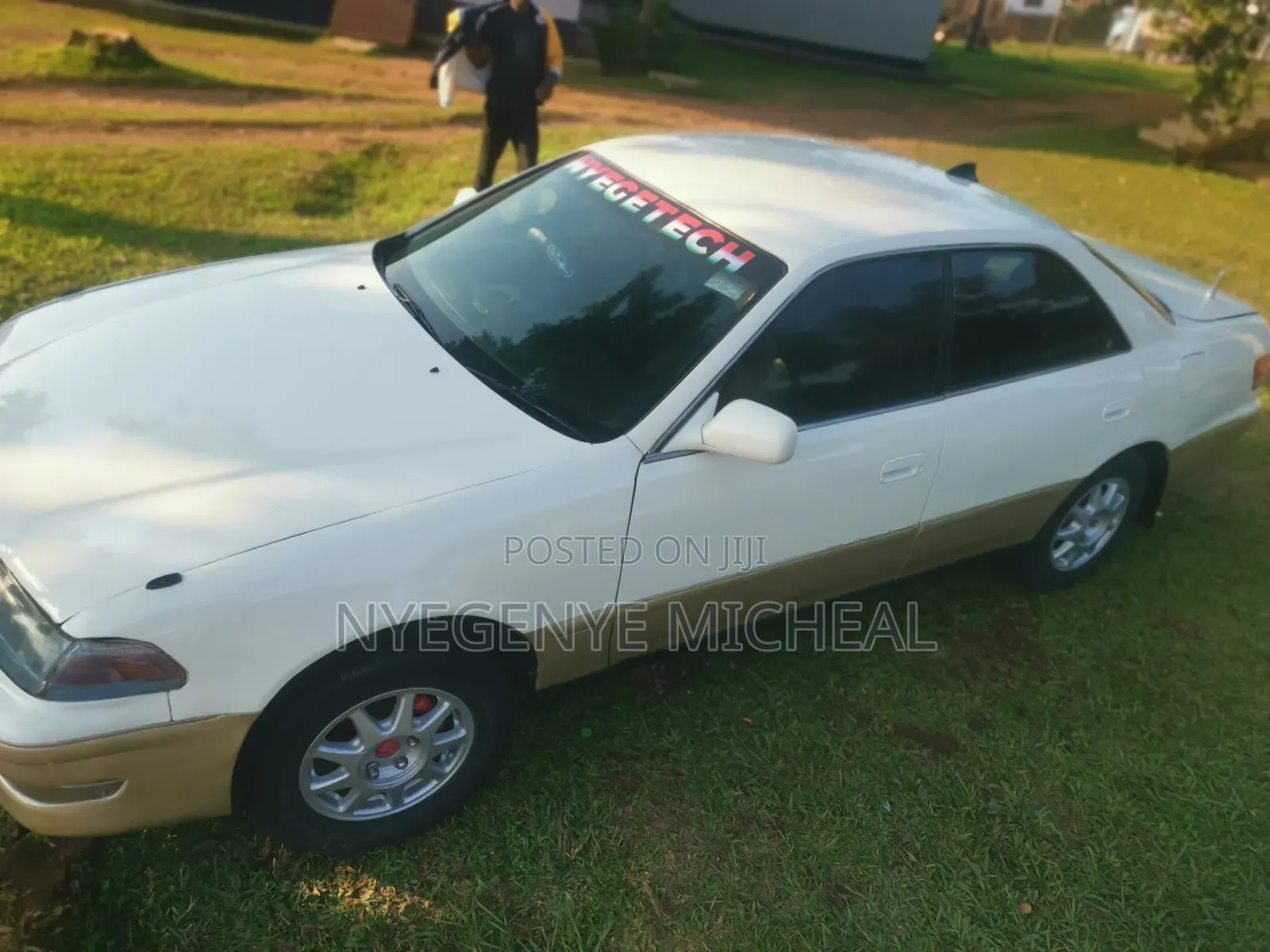 Toyota Mark II 2000 White
