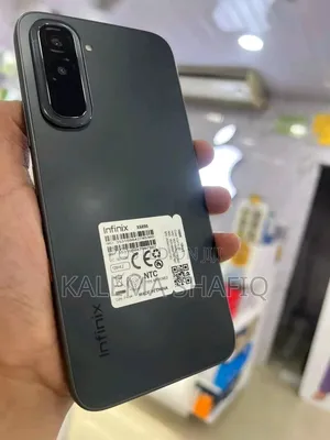 New Infinix Hot 70 128 GB Black
