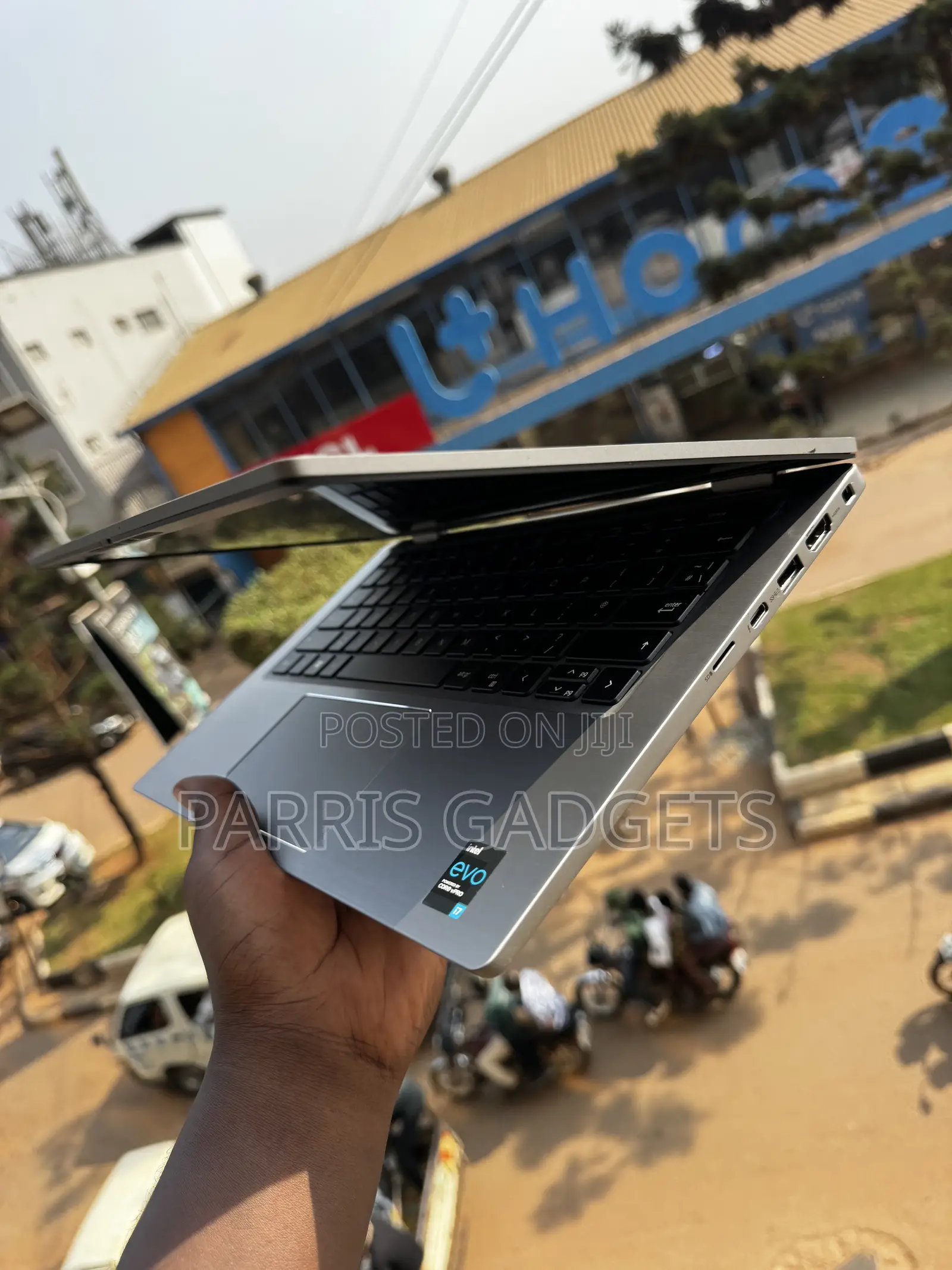 Laptop Dell Latitude 7420 16GB Intel Core i7 SSD 512GB