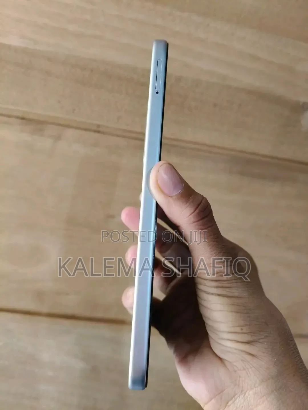 New Infinix Hot 70 256 GB Silver