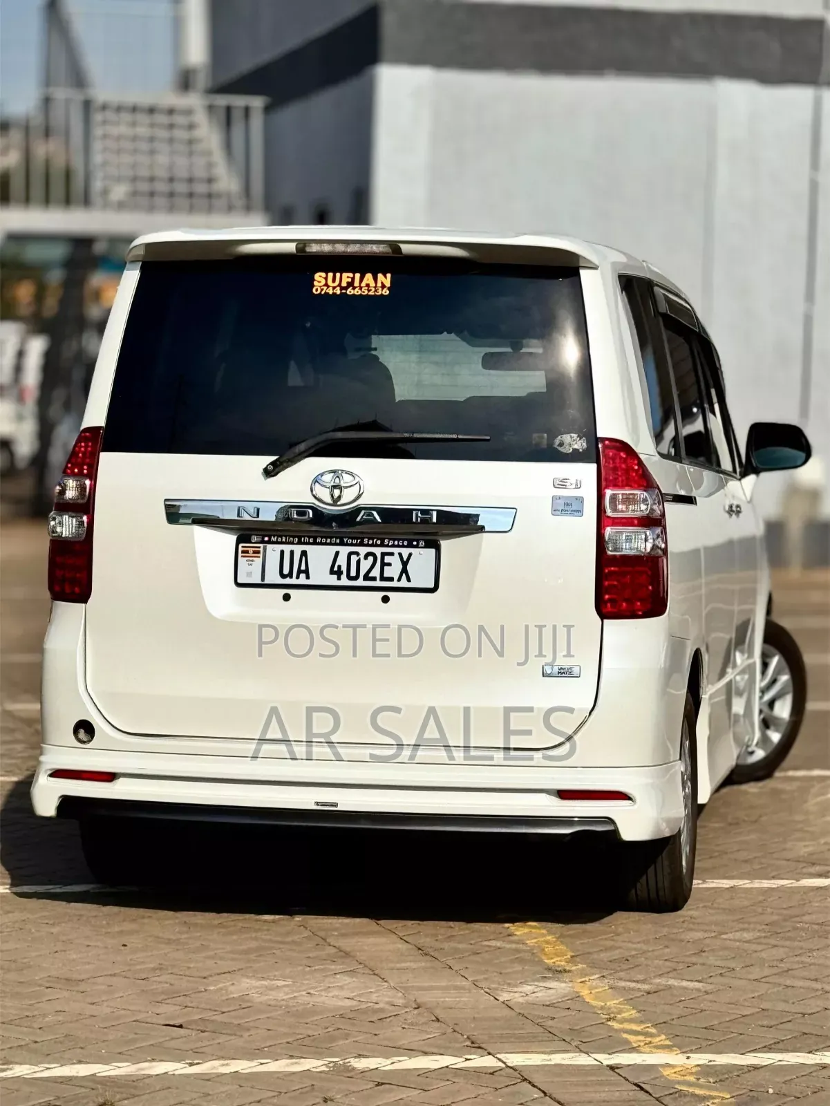 Toyota Noah 2021 White