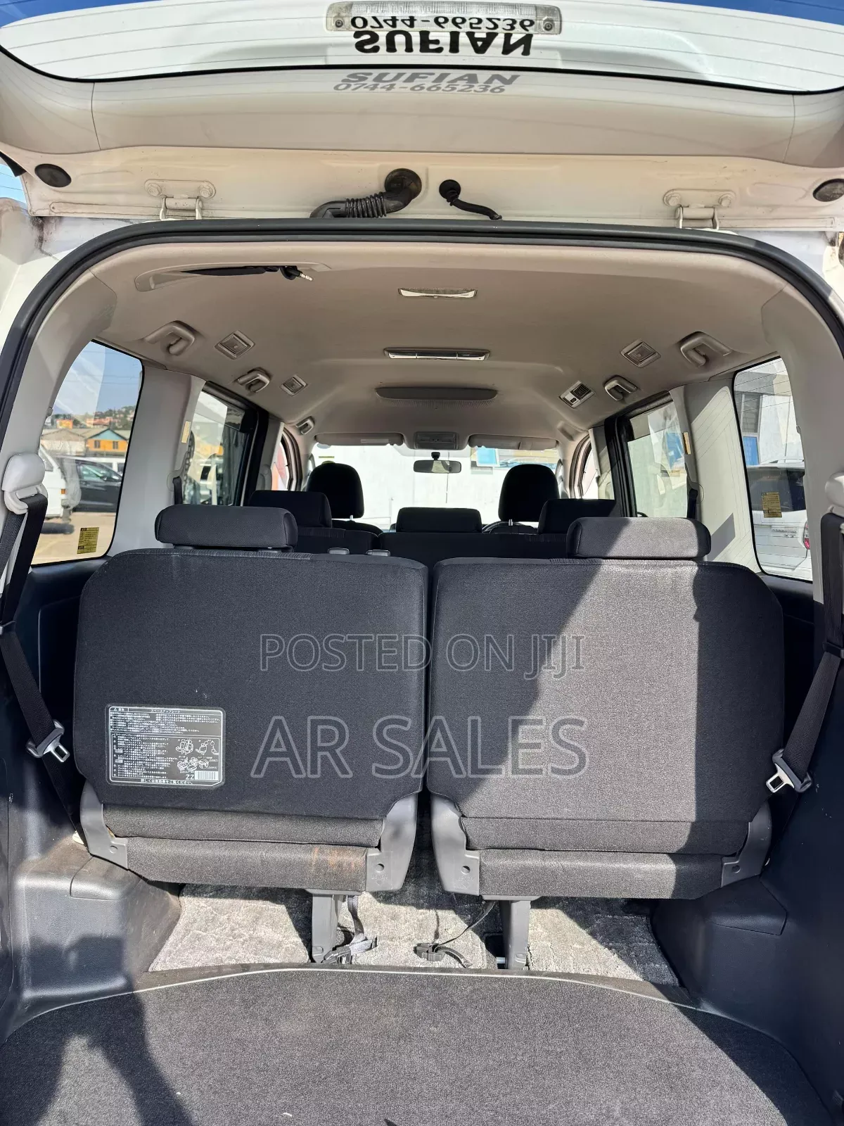 Toyota Noah 2021 White