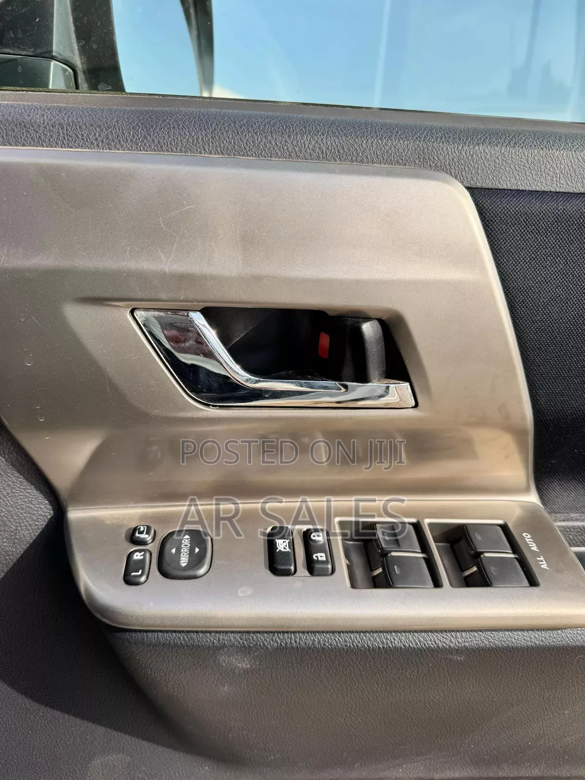 Toyota Noah 2021 White