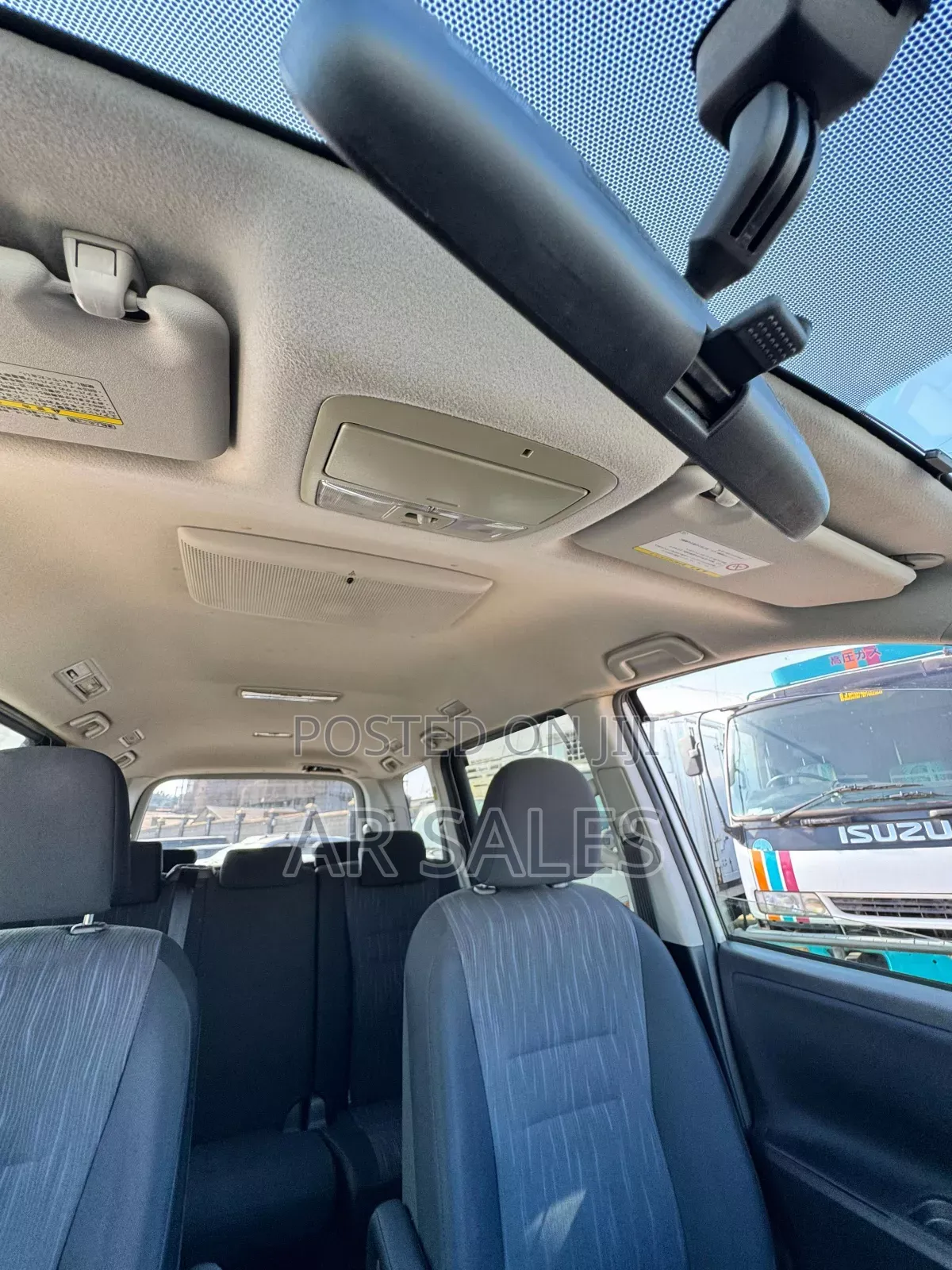 Toyota Noah 2021 White