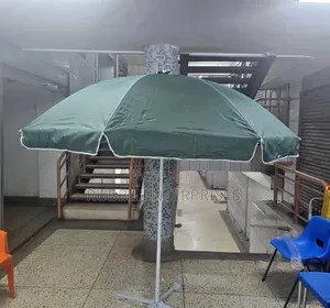 Patio Umbrella With Base ~ Round