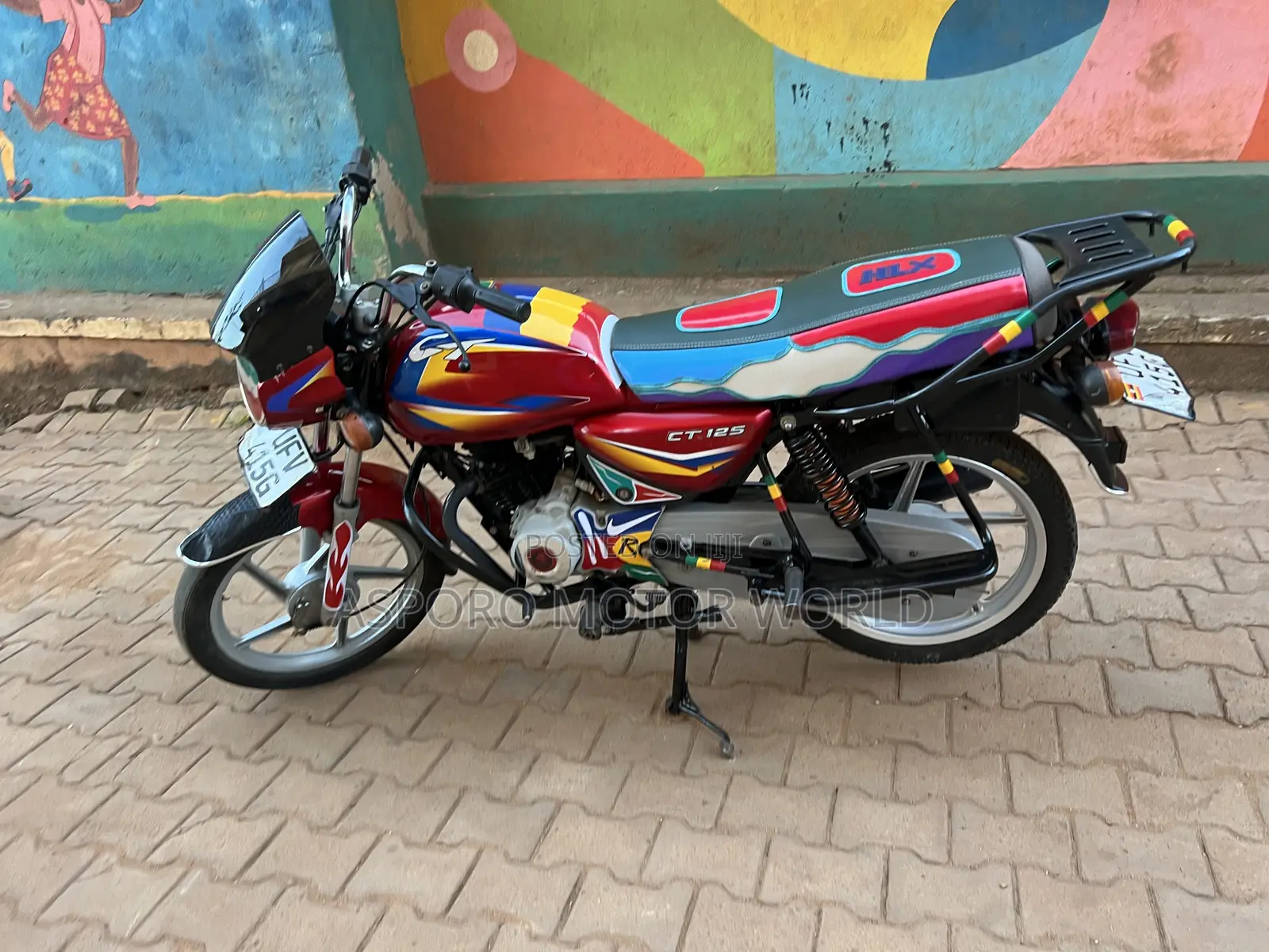 Bajaj CT 125X 2022 Red