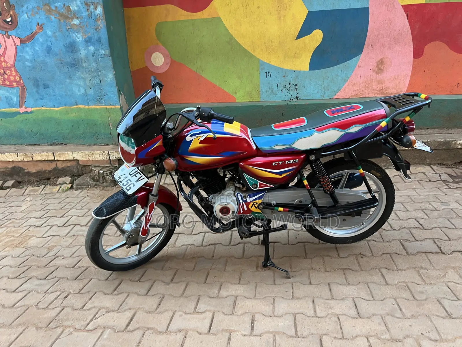 Bajaj CT 125X 2022 Red