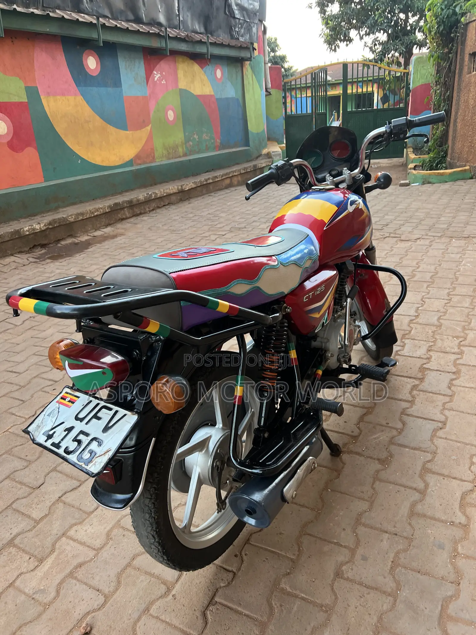Bajaj CT 125X 2022 Red